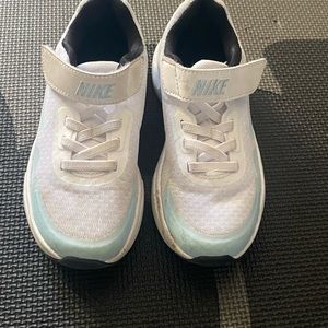 Nike Girls Shoes